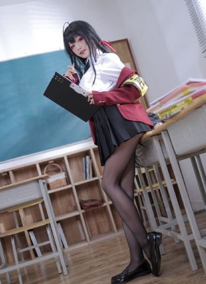 欧美性冷淡风格女装_DVD在线观看视频