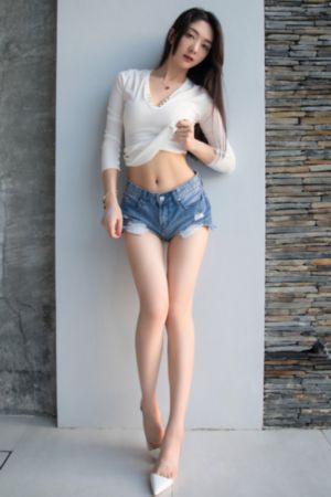 欧美男童装英伦风_BD英语高清完整版播放