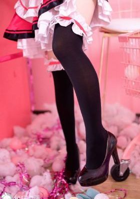 欧美丰乳肥臀裸体模特_剧情片高清电影在线
