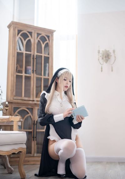 欧美化妆步骤图解法_高清在线观看完整版